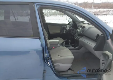 2010 Toyota Rav4 z USA, uszkodzony, nr VIN JTMBF4DV7AD030949